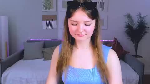 Snapshot of charminglookeva chatting on 12, 6, 2026 Im Eva online show from 12, 6, 2026
