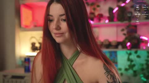 Snapshot of charmings_054 chatting on 13, 2, 2025 Belle and Miley online show from 13, 2, 2025