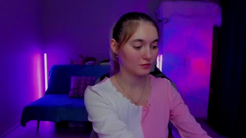 Snapshot of chatur_lady_ chatting on 8, 12, 2024 Betty online show from 8, 12, 2024