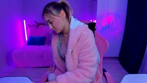 Snapshot of chatur_lady_ chatting on 18, 5, 2026 Betty online show from 18, 5, 2026