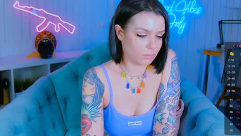Snapshot of chaturkaterina chatting on 31, 1, 2025 Miss Harmony online show from 31, 1, 2025