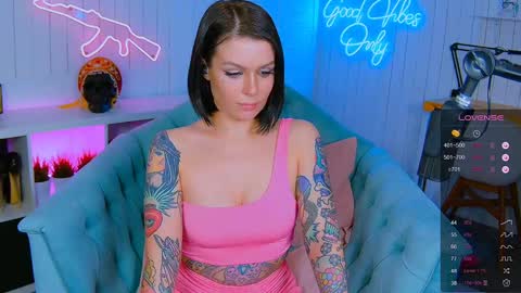 Snapshot of chaturkaterina chatting on 6, 2, 2025 Miss Harmony online show from 6, 2, 2025