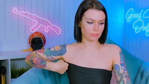 Snapshot of chaturkaterina chatting on 19, 2, 2025 Miss Harmony online show from 19, 2, 2025