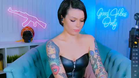 Snapshot of chaturkaterina chatting on 26, 2, 2025 Miss Harmony online show from 26, 2, 2025