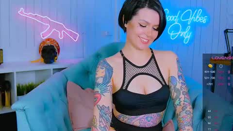 Snapshot of chaturkaterina chatting on 27, 2, 2025 Miss Harmony online show from 27, 2, 2025