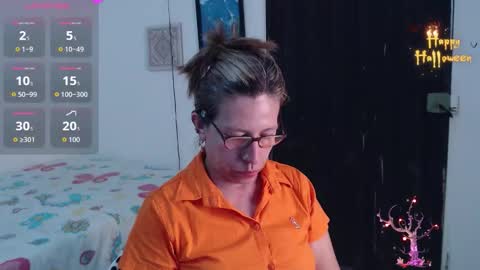 CHAYLA VICTORIA RUIZ  online show from 10, 10, 2025