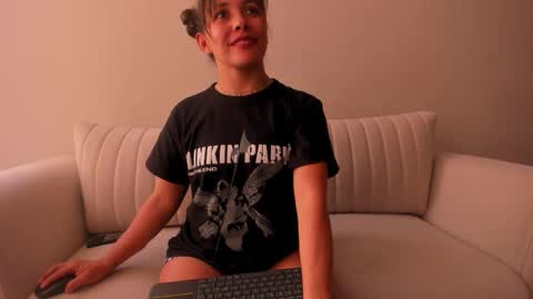 Regina Phalange online show from 20, 2, 2025