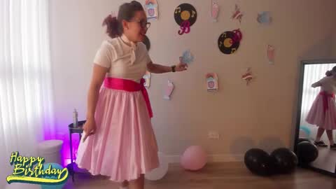 Regina Phalange online show from 26, 9, 2025