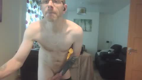 Snapshot of cheeky19841 chatting on 23, 12, 2024 cheeky19841 online show from 23, 12, 2024