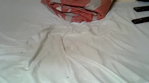 Keve Meddy online show from 7, 3, 2026