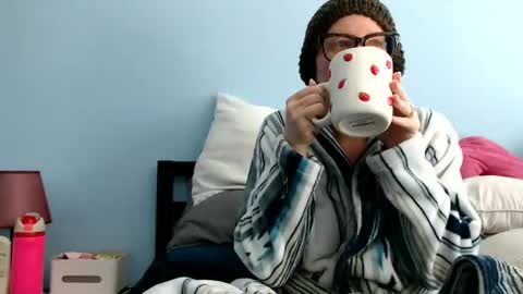 Snapshot of chelseasentra1 chatting on 15, 12, 2025 Chelsea online show from 15, 12, 2025