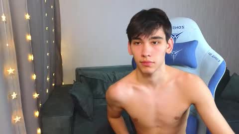 Snapshot of chem1ko chatting on 16, 2, 2025 LUCASRYANPVT IS OPEN online show from 16, 2, 2025