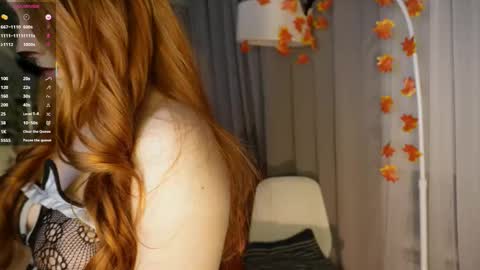 cherry_flame_ online show from 28, 10, 2025