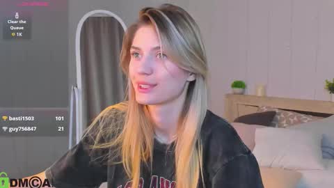 cherry_pr1ce online show from 26, 11, 2025