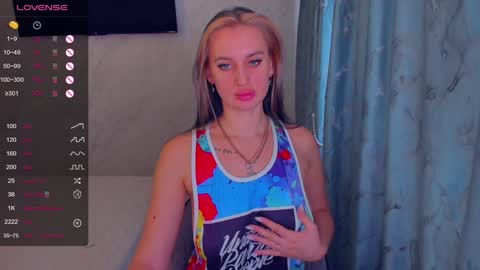 Snapshot of cherry_starrr chatting on 27, 12, 2024 cherry_starrr online show from 27, 12, 2024