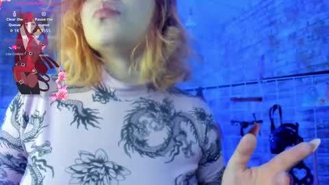 Snapshot of cherry_xoxx chatting on 16, 9, 2025 online show from 16, 9, 2025