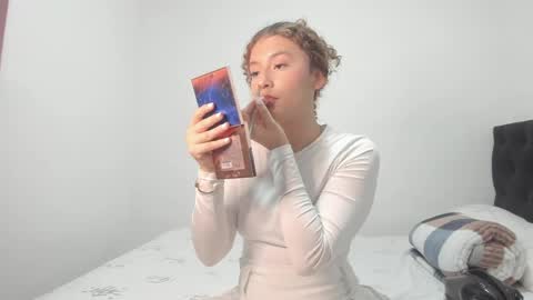 Snapshot of cherryblossom_23 chatting on 6, 4, 2026 cherryblossom_23 online show from 6, 4, 2026