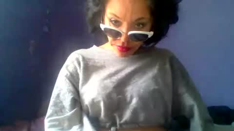 Snapshot of cherryhillss chatting on 30, 10, 2025 cherryhillss online show from 30, 10, 2025