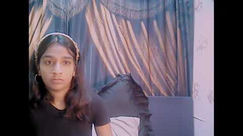 Snapshot of cherryindian4u69 chatting on 11, 1, 2025 leah online show from 11, 1, 2025
