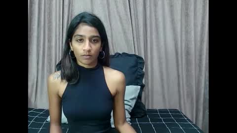 Snapshot of cherryindian4u69 chatting on 17, 1, 2025 leah online show from 17, 1, 2025