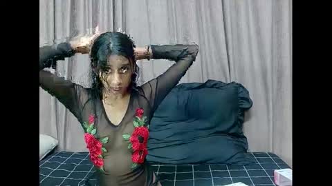 Snapshot of cherryindian4u69 chatting on 21, 1, 2025 leah online show from 21, 1, 2025