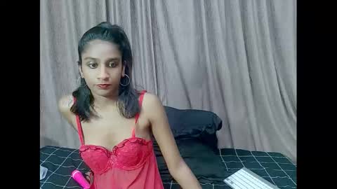 Snapshot of cherryindian4u69 chatting on 28, 1, 2025 leah online show from 28, 1, 2025