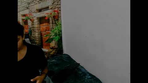 Snapshot of cherryindian4u69 chatting on 13, 10, 2025 leah online show from 13, 10, 2025