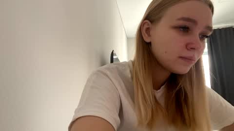 Snapshot of cherryleija chatting on 10, 5, 2026 Lei online show from 10, 5, 2026