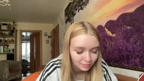 Snapshot of cherryleija chatting on 22, 5, 2026 Lei online show from 22, 5, 2026