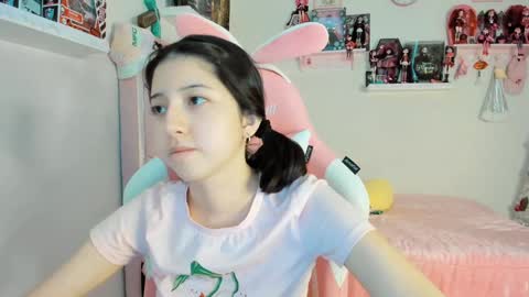 Snapshot of cherrymafer666 chatting on 26, 12, 2024 cherrycute666 online show from 26, 12, 2024