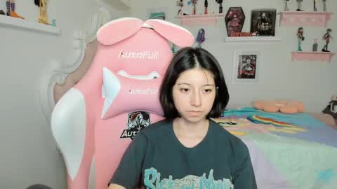 Snapshot of cherrymafer666 chatting on 24, 4, 2026 cherrycute666 online show from 24, 4, 2026