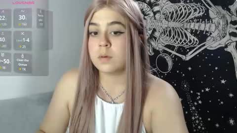 Snapshot of cherrypeach_ chatting on 2, 10, 2025 cherrypeach_ online show from 2, 10, 2025