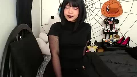 Snapshot of cherrywitchy chatting on 20, 11, 2025 Cherry online show from 20, 11, 2025