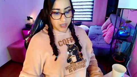 Snapshot of cherryy_bombshelll chatting on 7, 5, 2026 cherry online show from 7, 5, 2026