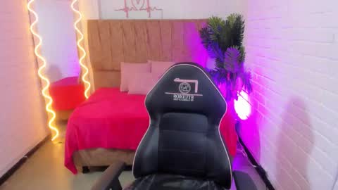 Chiara  online show from 14, 10, 2025