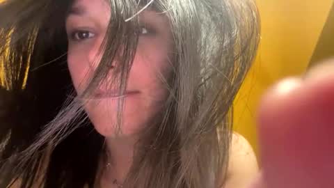 Snapshot of chicamala872876 chatting on 7, 5, 2026 chicamala872876 online show from 7, 5, 2026