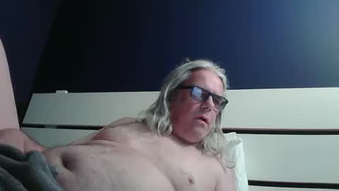 Snapshot of chiguitar chatting on 27, 3, 2026 chiguitar online show from 27, 3, 2026