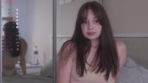 Nicole online show from 12, 7, 2026