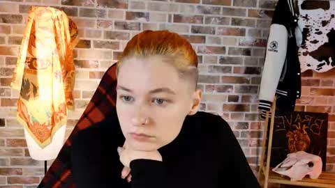 Bella online show from 23, 9, 2025