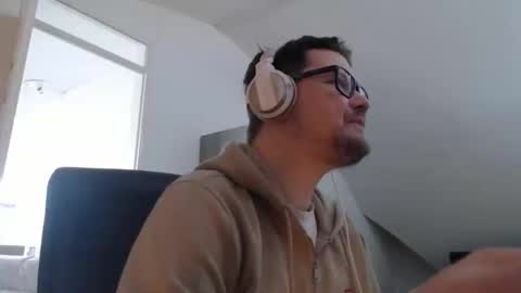 chillzonecam online show from 27, 10, 2025