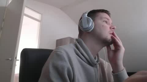 chillzonecam online show from 20, 12, 2025