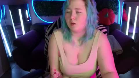 Snapshot of chimberwol chatting on 20, 11, 2025 Chim-Chim online show from 20, 11, 2025