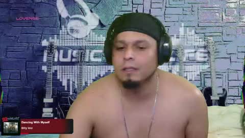 Enrique online show from 8, 3, 2025