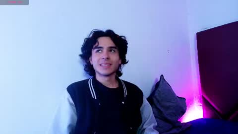 Snapshot of chlloe_fox chatting on 29, 6, 2026 chlloe_fox online show from 29, 6, 2026