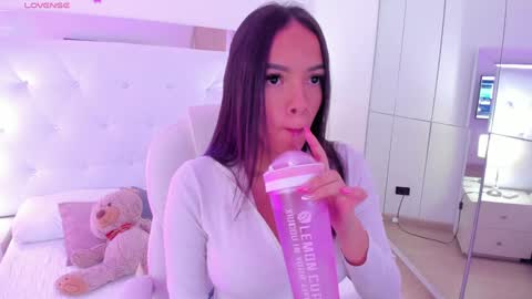 Snapshot of chloe__evans_ chatting on 11, 1, 2025 Chloe online show from 11, 1, 2025