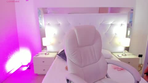 Snapshot of chloe__evans_ chatting on 17, 1, 2025 Chloe online show from 17, 1, 2025