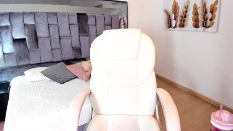 Snapshot of chloe__evans_ chatting on 24, 1, 2025 Chloe online show from 24, 1, 2025