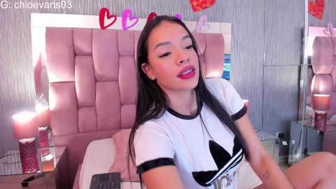 Snapshot of chloe__evans_ chatting on 3, 10, 2025 Chloe online show from 3, 10, 2025