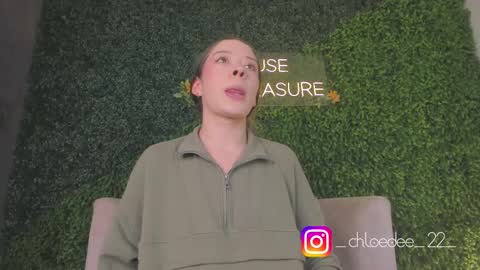 Chloe online show from 24, 9, 2025