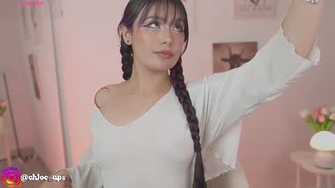 Snapshot of chloe_evans12 chatting on 17, 6, 2026 Chloe online show from 17, 6, 2026